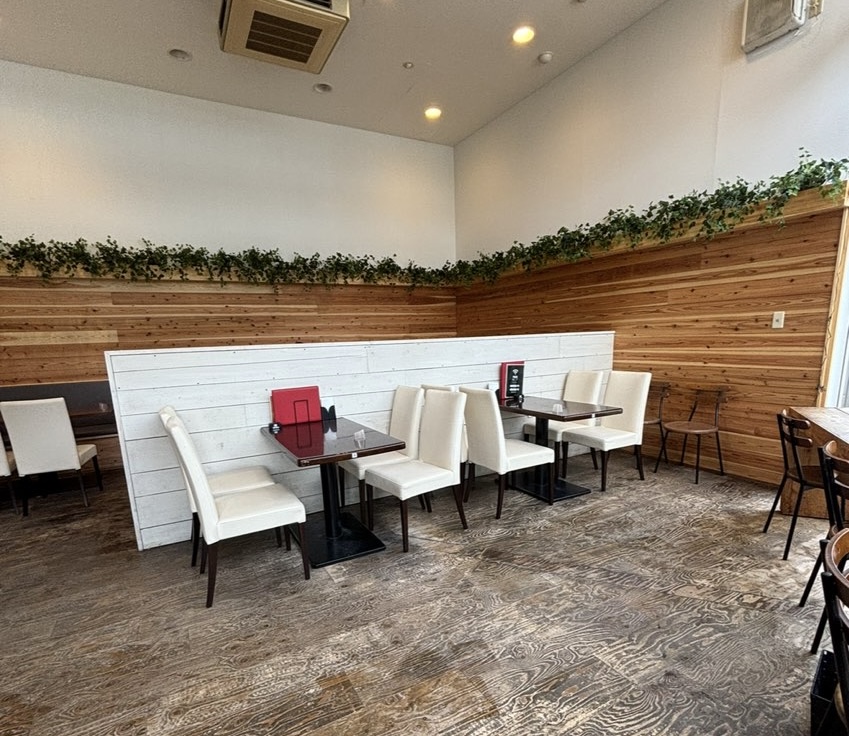 リトルヤミー豊田店 店内雰囲気