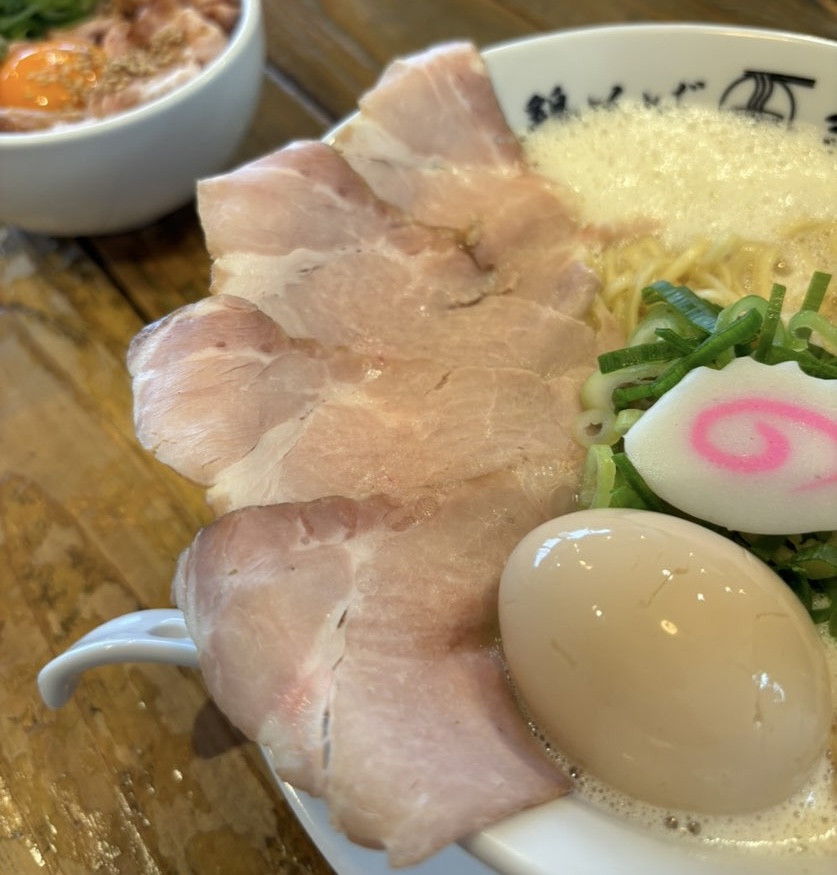 鶏そば まくる(豊田市) 鶏そばのレアチャーシュー