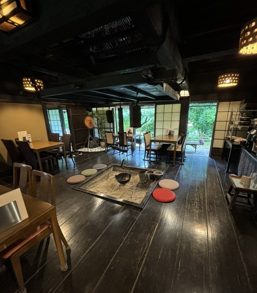 自然薯茶屋（瀬戸市）　店内雰囲気