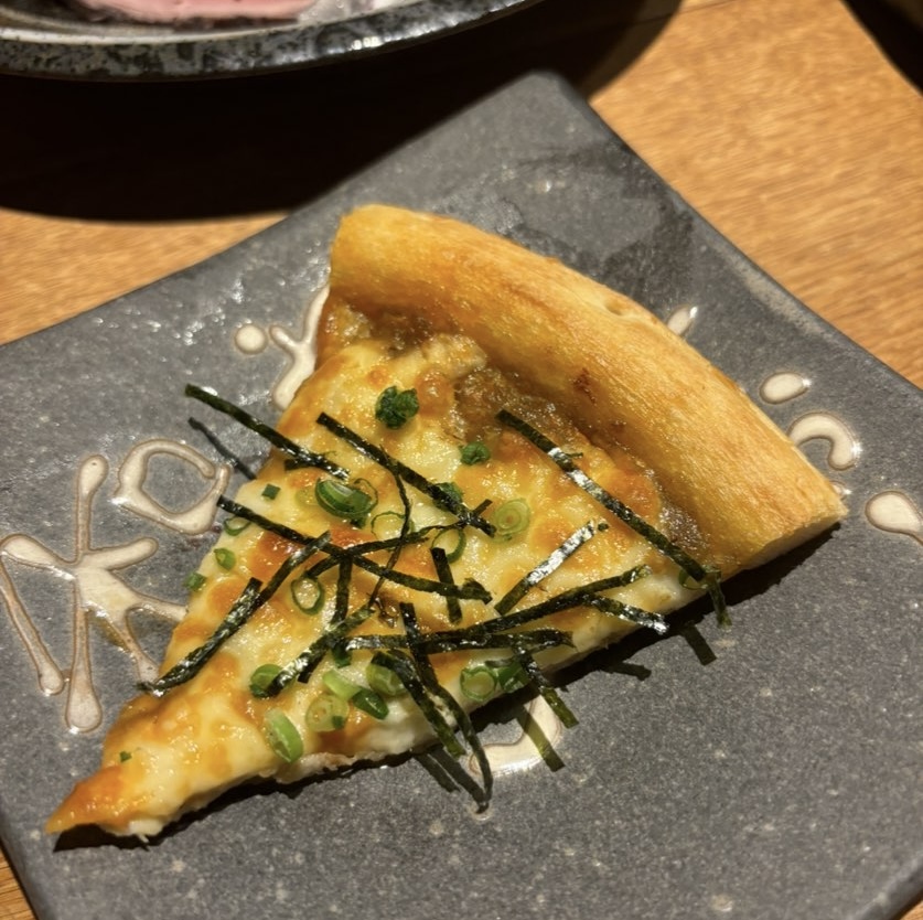 ROKU KANDA(豊田市) カニ味噌ピザ