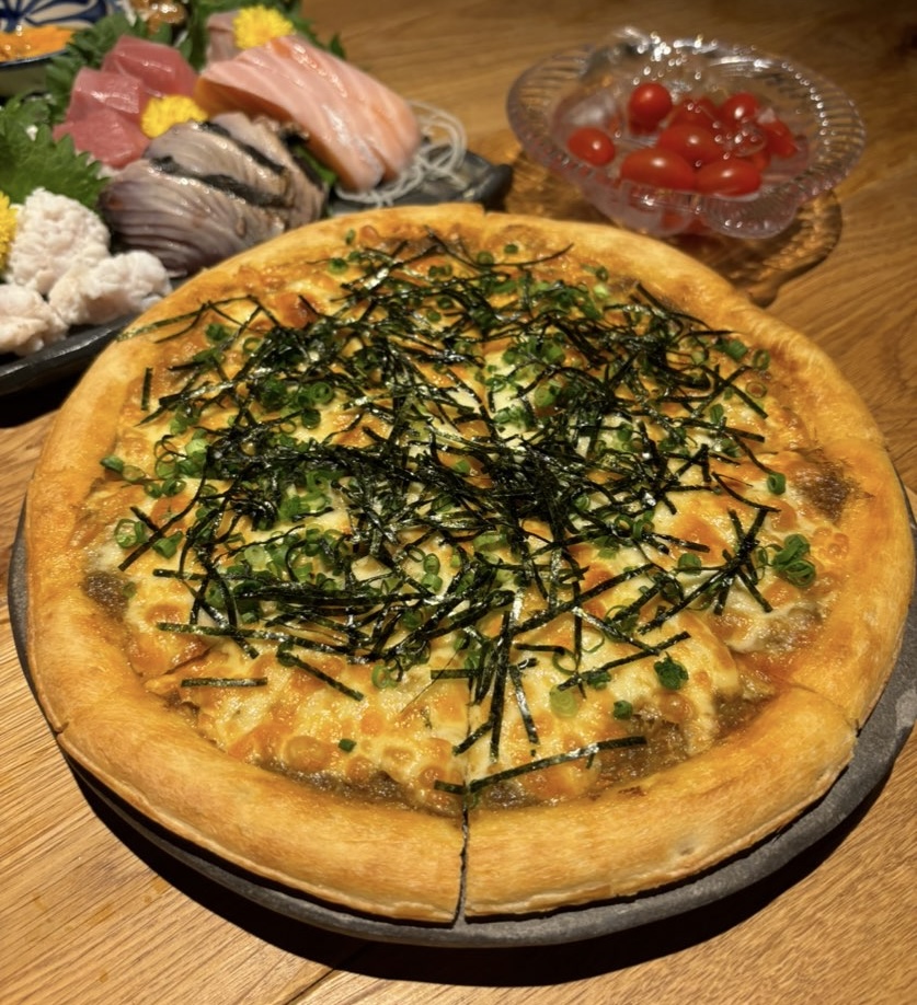 ROKU KANDA(豊田市) かに味噌ピザ