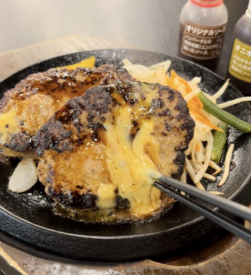 肉のはせ川 豊田御立町店 ハンバーグからチーズが出る