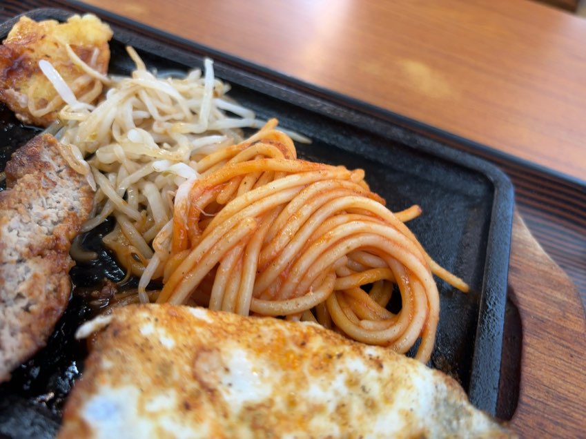 シバタ屋食堂（豊田市）　ナポリタン