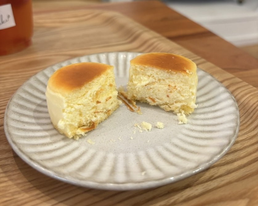 tea cafe khaki 足助本町店 半熟チーズケーキの断面