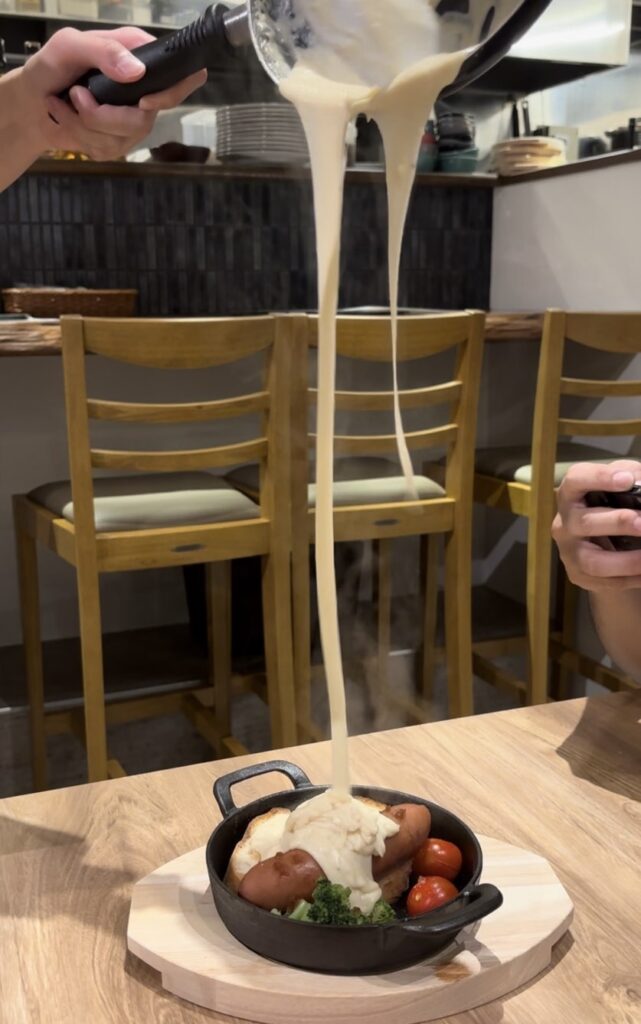 原価ビストロチーズプラス 刈谷店 日本一チーズが伸びるアリゴ