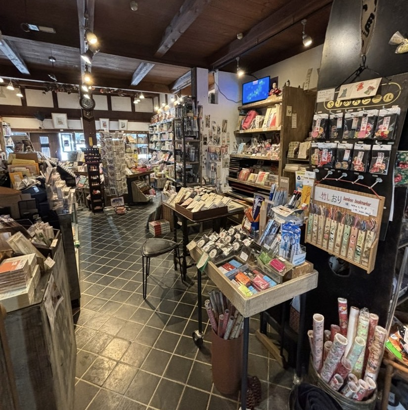 マンリン書店(豊田市足助) 書店の雰囲気