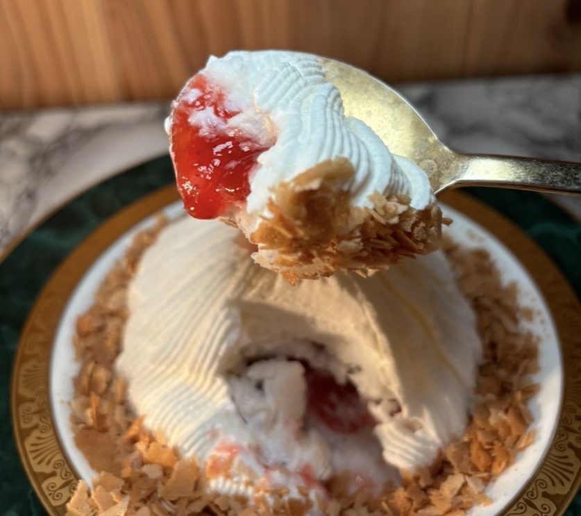 喫茶室 転々(豊田市) スノーケーキ一口