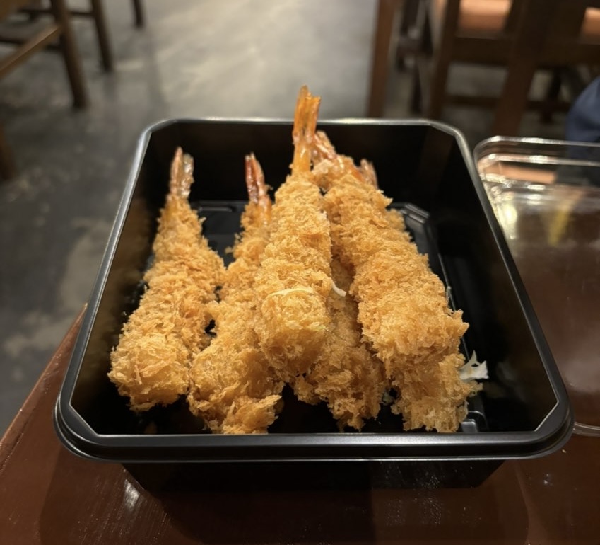 うおのぶ食堂(岡崎市) エビフライ持ち帰り