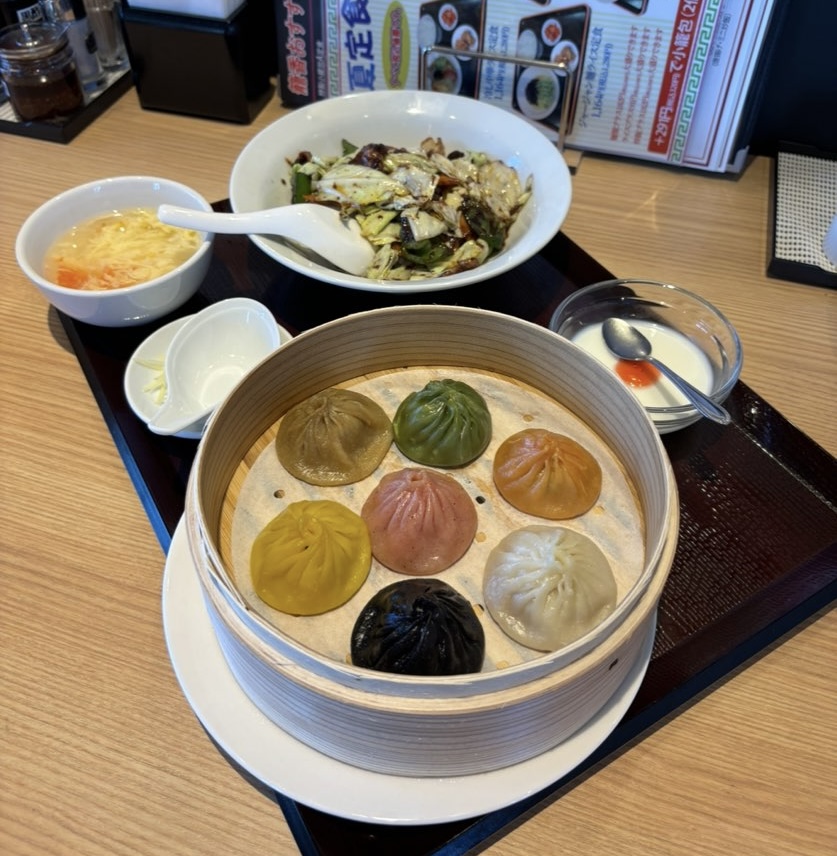 小籠包•北京ダック専門店 籠香（豊田市）　七彩小籠包定食