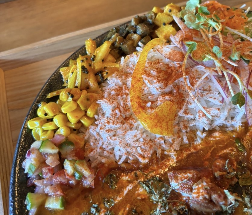 スパイスカレートモス（豊田市）　濃厚バターチキンカレーの薬味