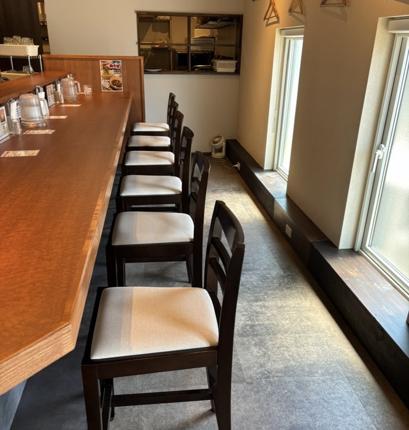 銀鯱食堂（ギンシャチショクドウ）　店内雰囲気
