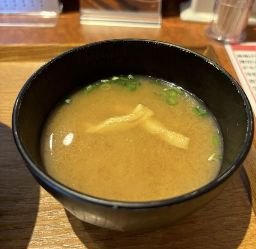銀鯱食堂（ギンシャチショクドウ）　味噌汁