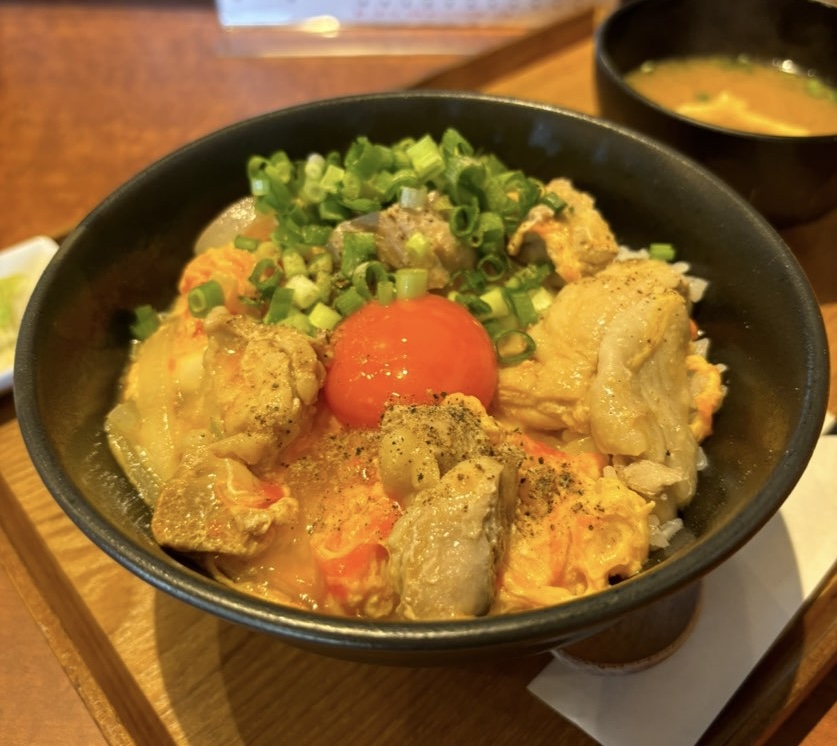 銀鯱食堂（ギンシャチショクドウ）　塩親子丼