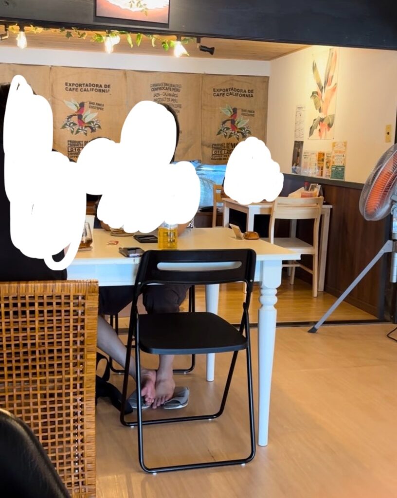 オキナワン ライダーズカフェDOSHI（豊田市）　店内雰囲気