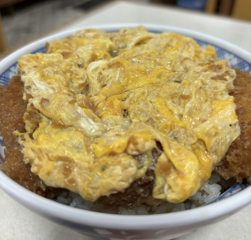 磯屋食堂(豊田市) かつ丼の玉子