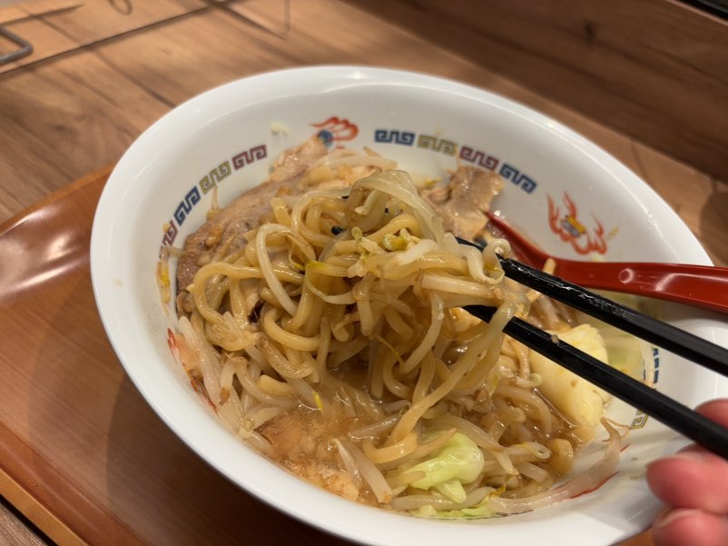 つけ麺ラーメン フジヤマ55（豊田市）　TーSTAジロー一口
