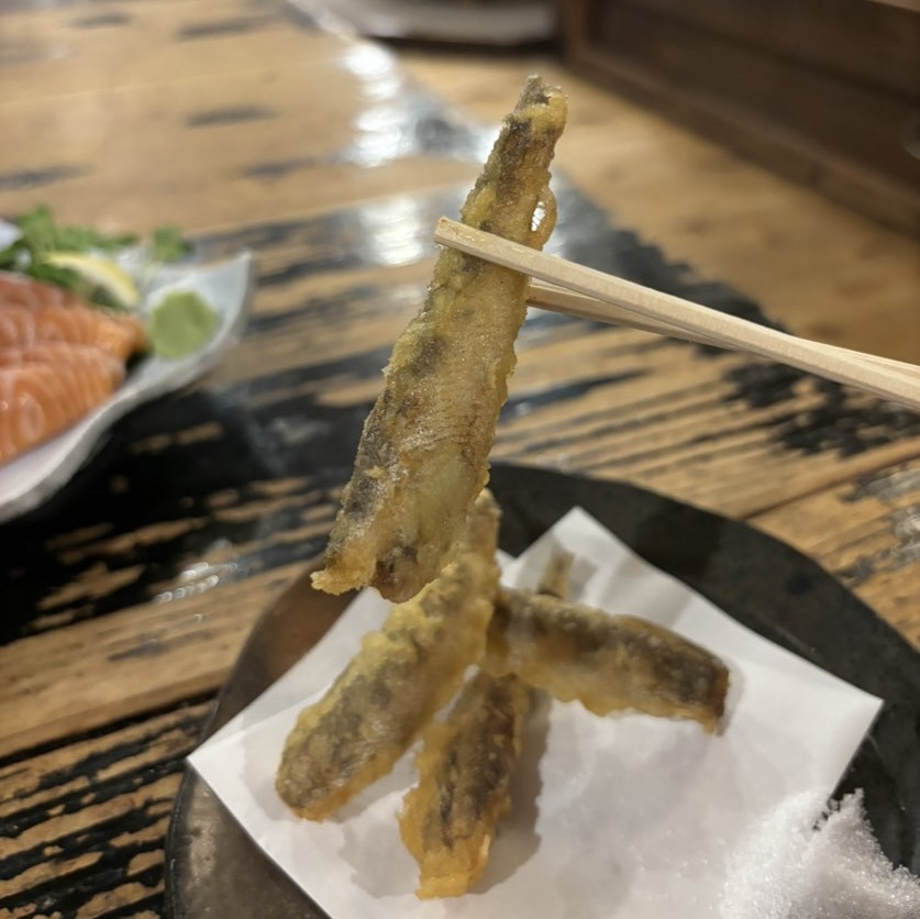 炉ばた焼つるた(三河豊田) メヒカリの天ぷら一口