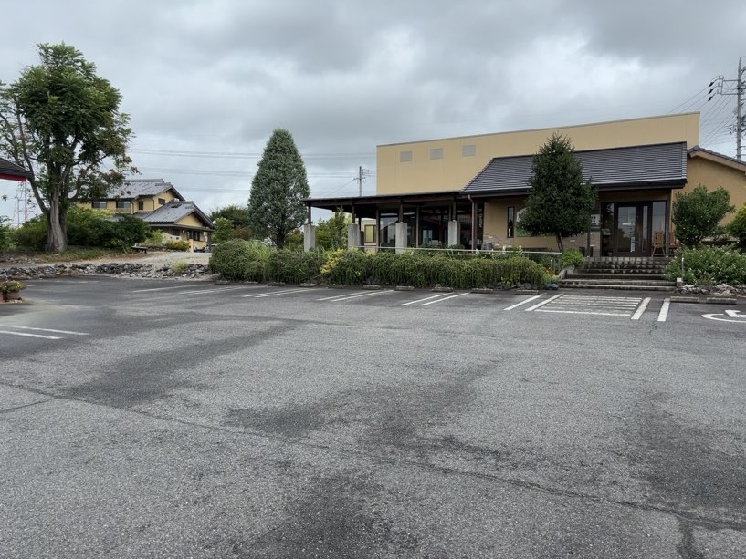 ダーシェンカ・菜 豊田店 駐車場