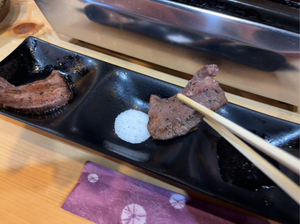 牛タン一番亭(豊田市) 熟成生タン一口