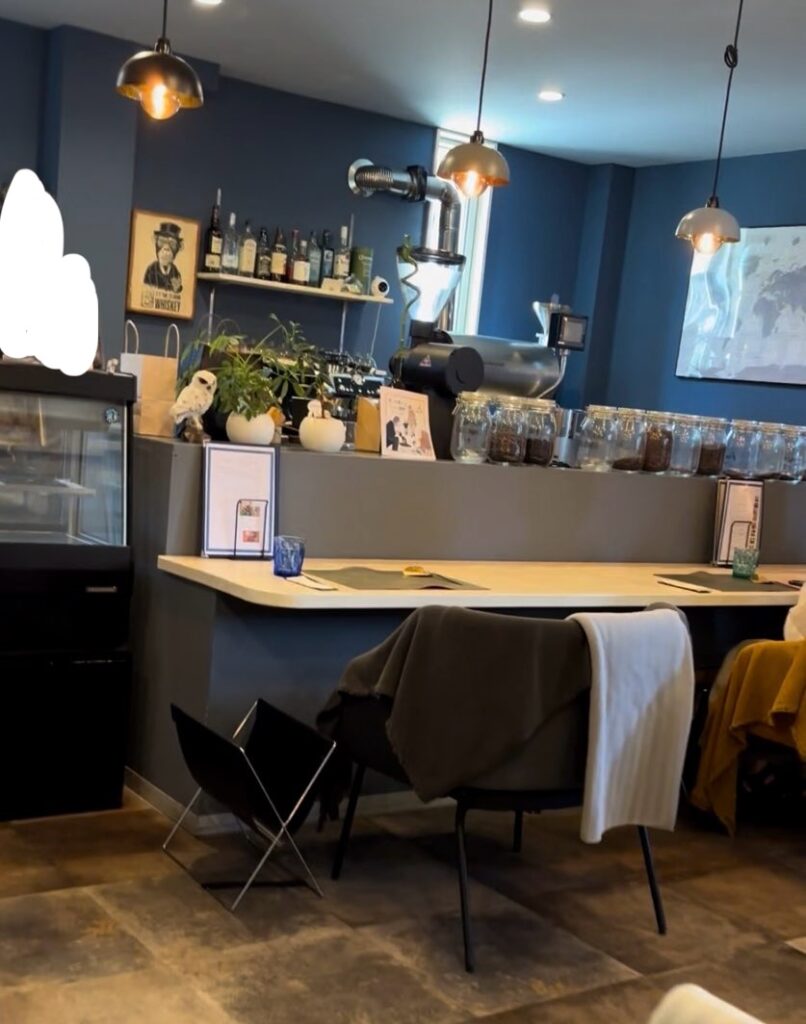 toyota18coffeeroaster 店内雰囲気