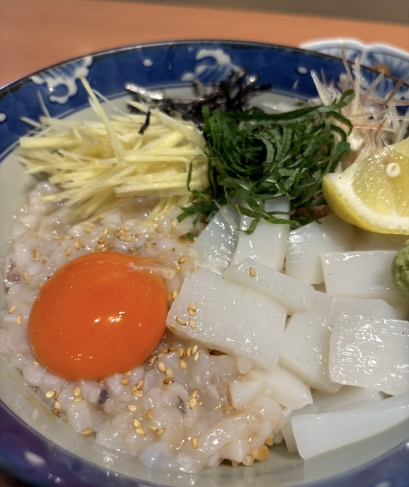 まるさ水産 愛知三好店　究極のイカ丼