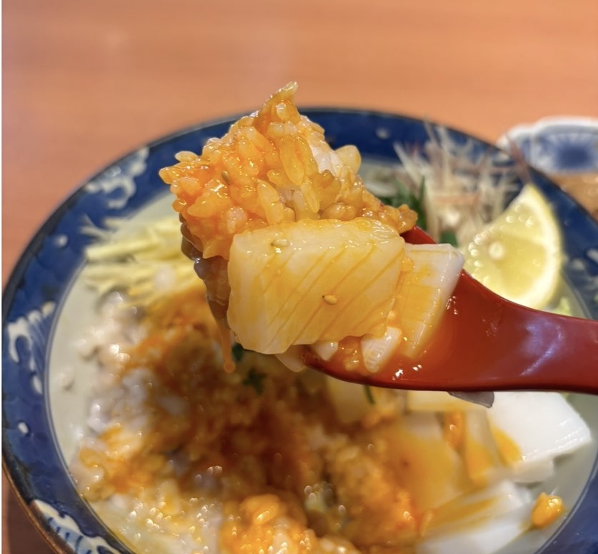 まるさ水産 愛知三好店　究極のイカ丼のイカ刺し