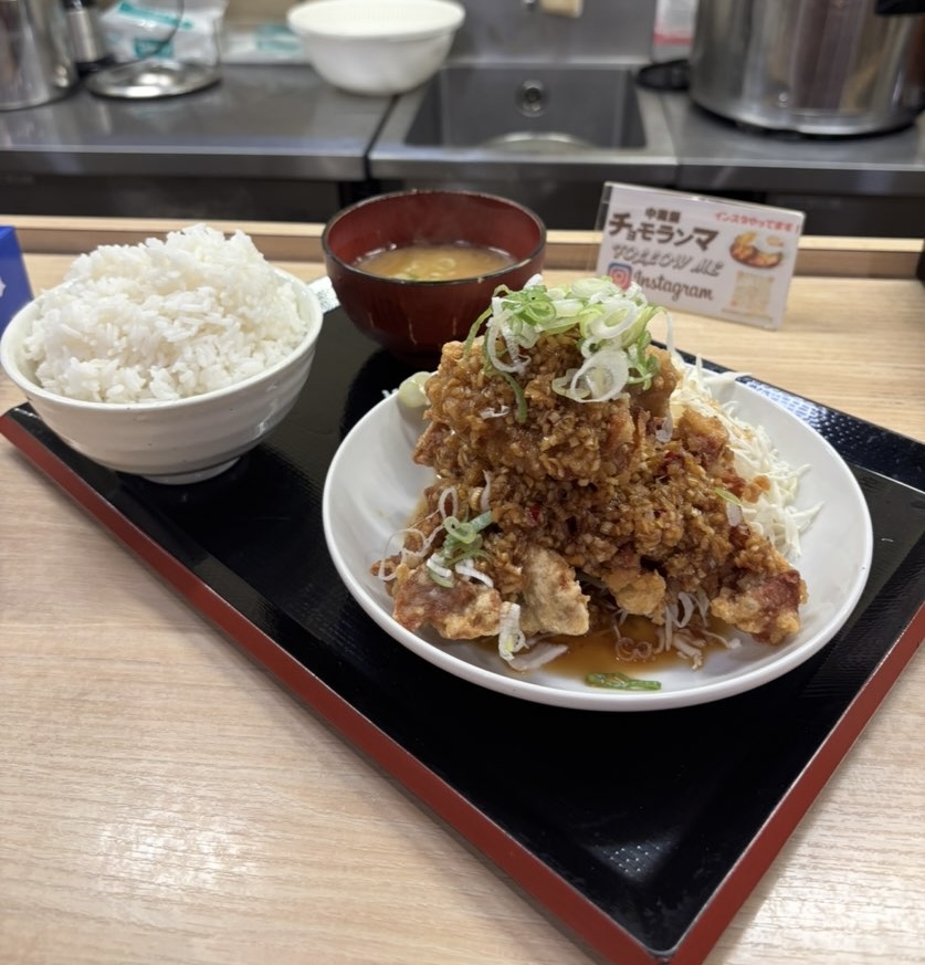 中毒飯チョモランマ（豊田市）　ねぎだく油淋鶏唐揚げ定食