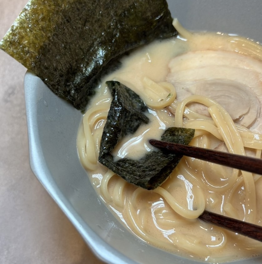 ウルトララーメン大集合 豊田店　横浜家系醤油ラーメンの海苔