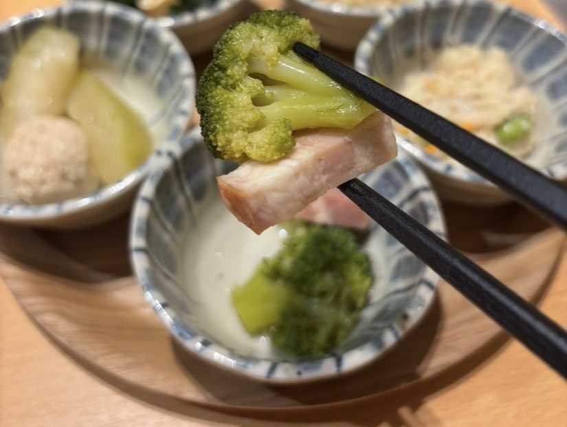 ひものと和めし処 をかし（豊田市）　ブロッコリーとベーコン