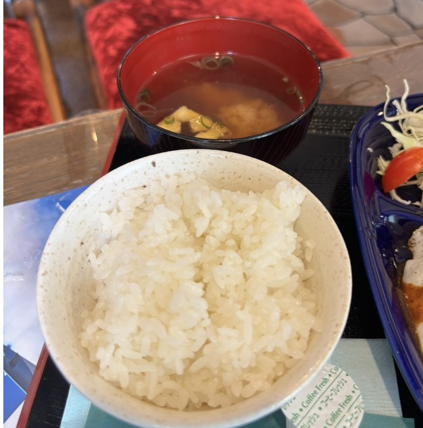 CAFE Blue（豊田市）　ごはんと味噌汁