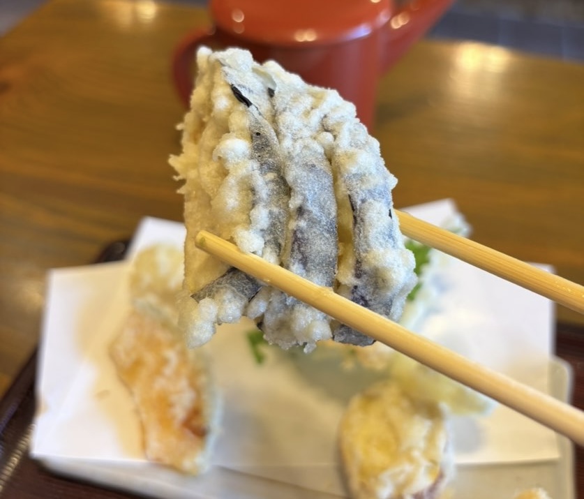 そば工房すもも（豊田市）　茄子の天ぷら