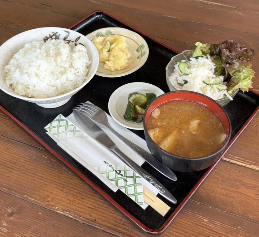 山治食堂（豊田市）　定食セット