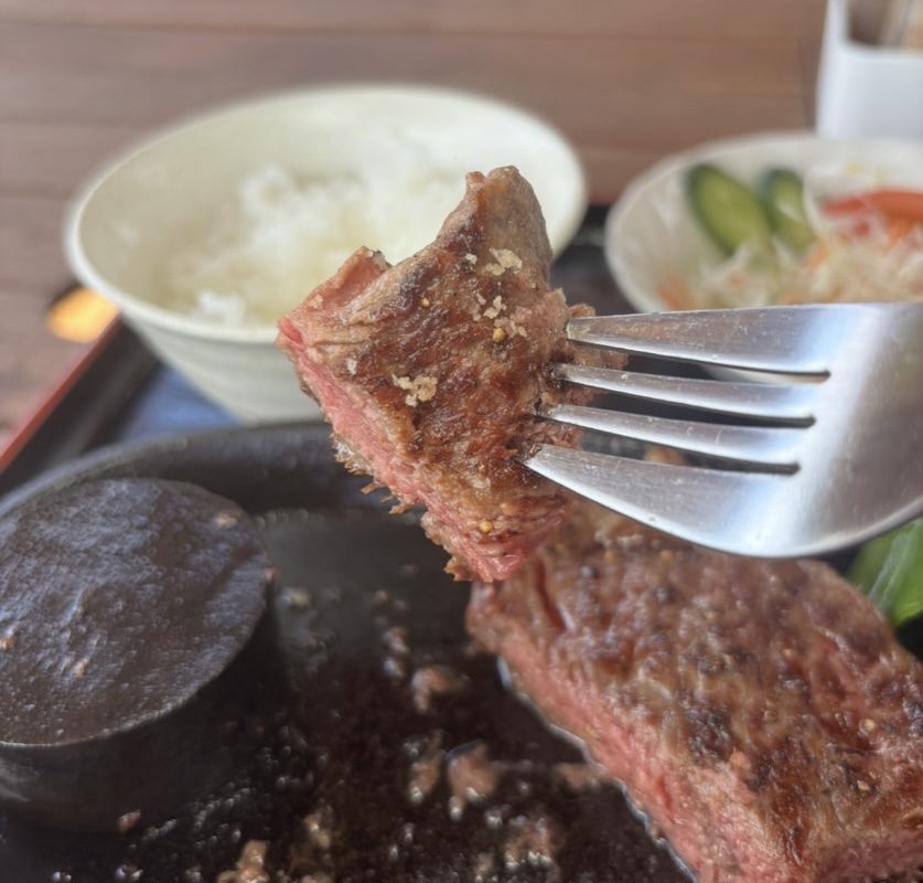 ばんじゃーる駒ヶ原（北設楽郡）　ステーキ一口