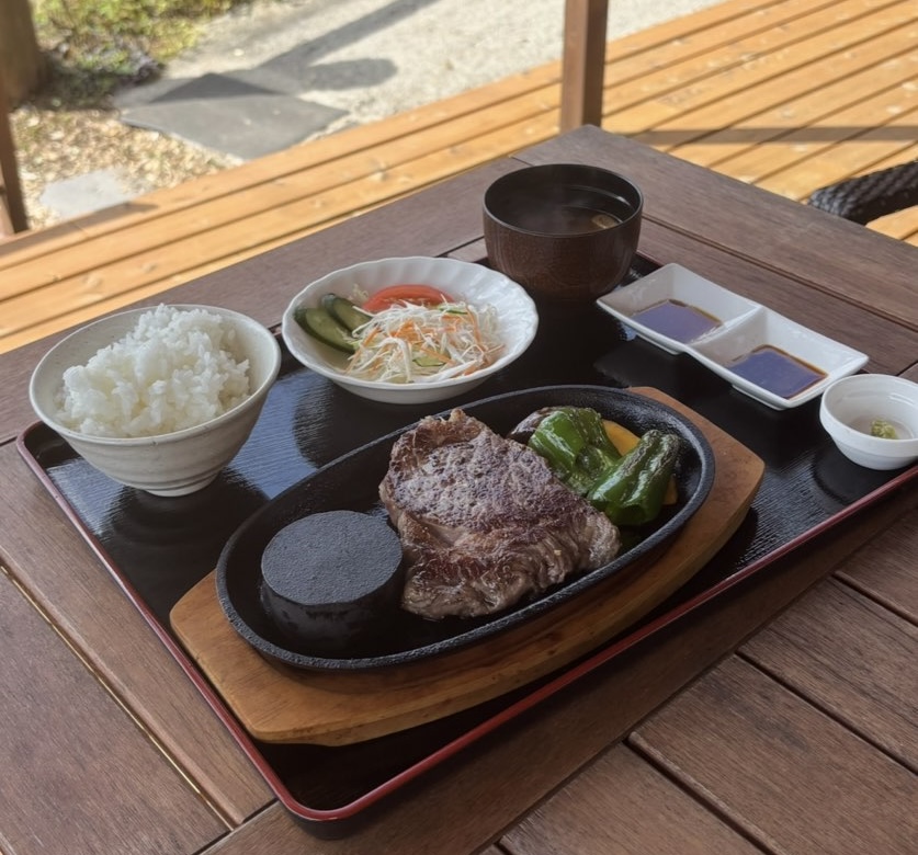 ばんじゃーる駒ヶ原（北設楽郡）　サーロインステーキセット