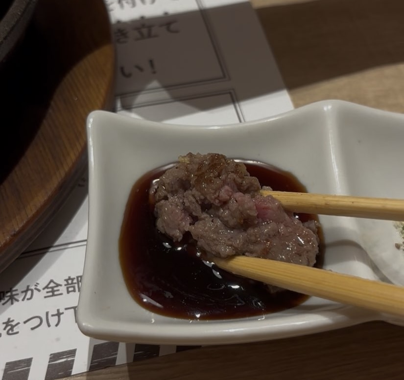 やぎや(刈谷市) 黒毛和牛のレアハンバーグとガーリックソース