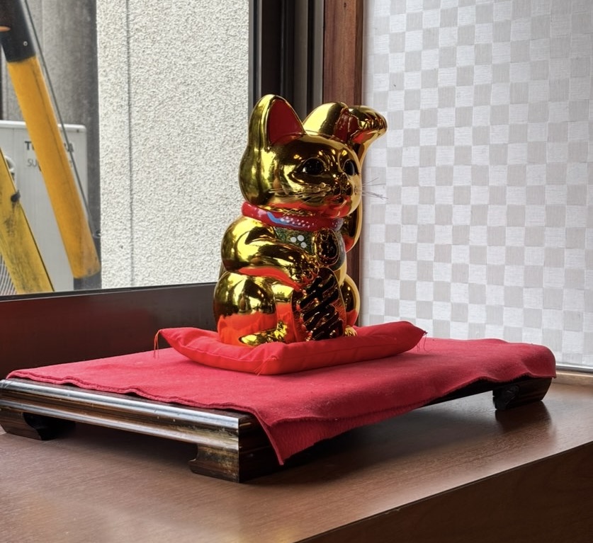 キッチン和味（豊田市）　金色の招き猫