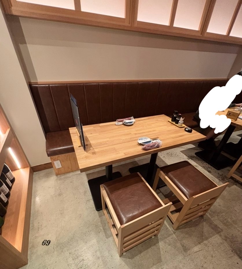 飲み喰い処 ろく兄弟店 店内風景