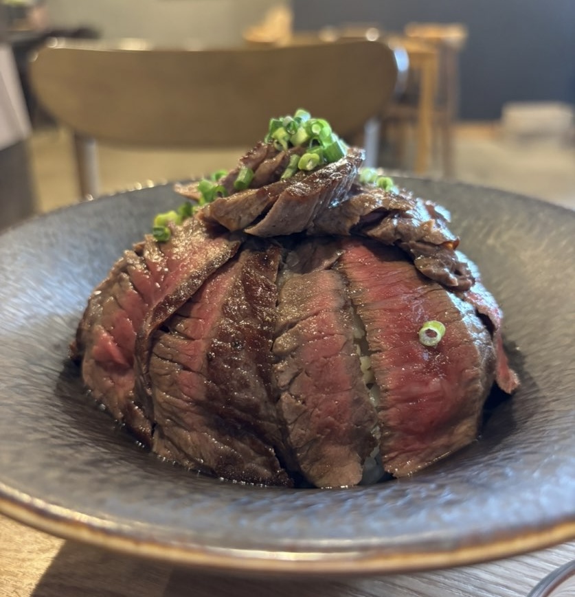 Barbe （バルブ）岡崎市　ステーキ丼