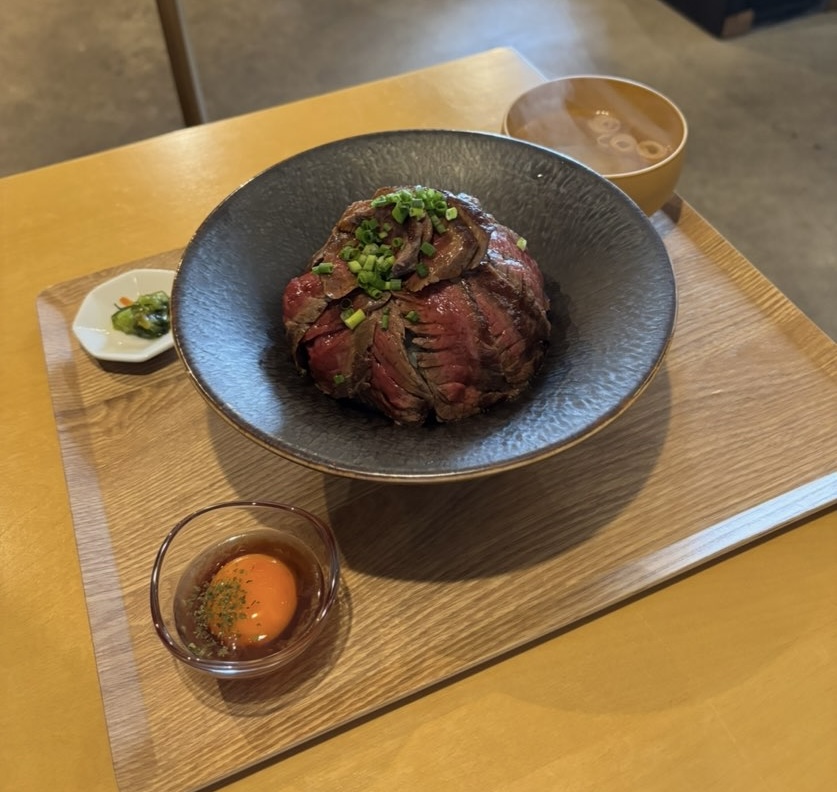 Barbe （バルブ）岡崎市　ステーキ丼