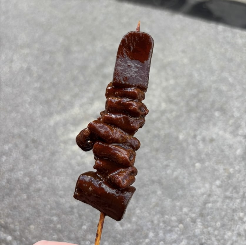 香嵐渓もみじまつり2025　屋台のどてカツ