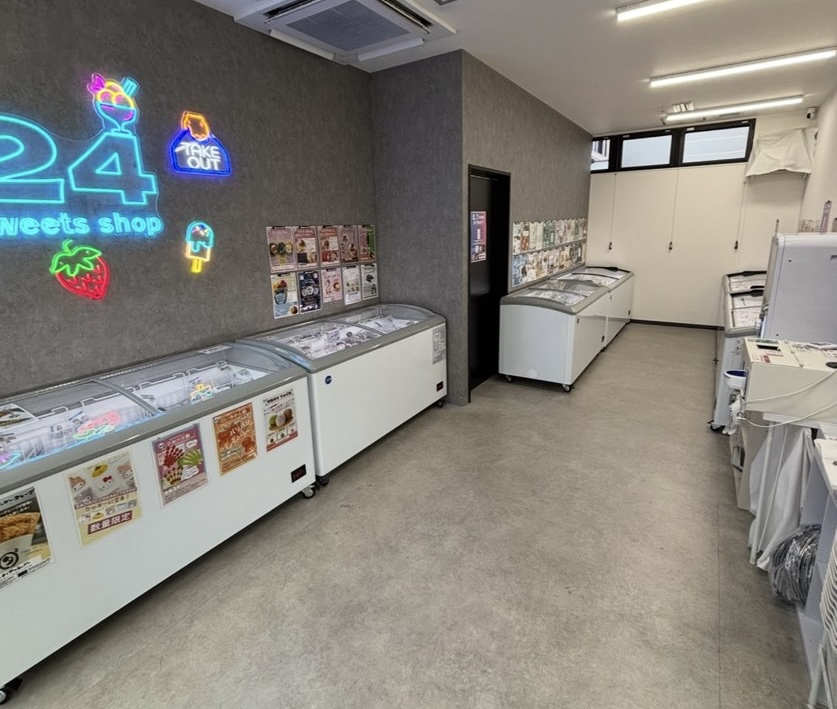 24スイーツショップ 岡崎矢作店　店内雰囲気