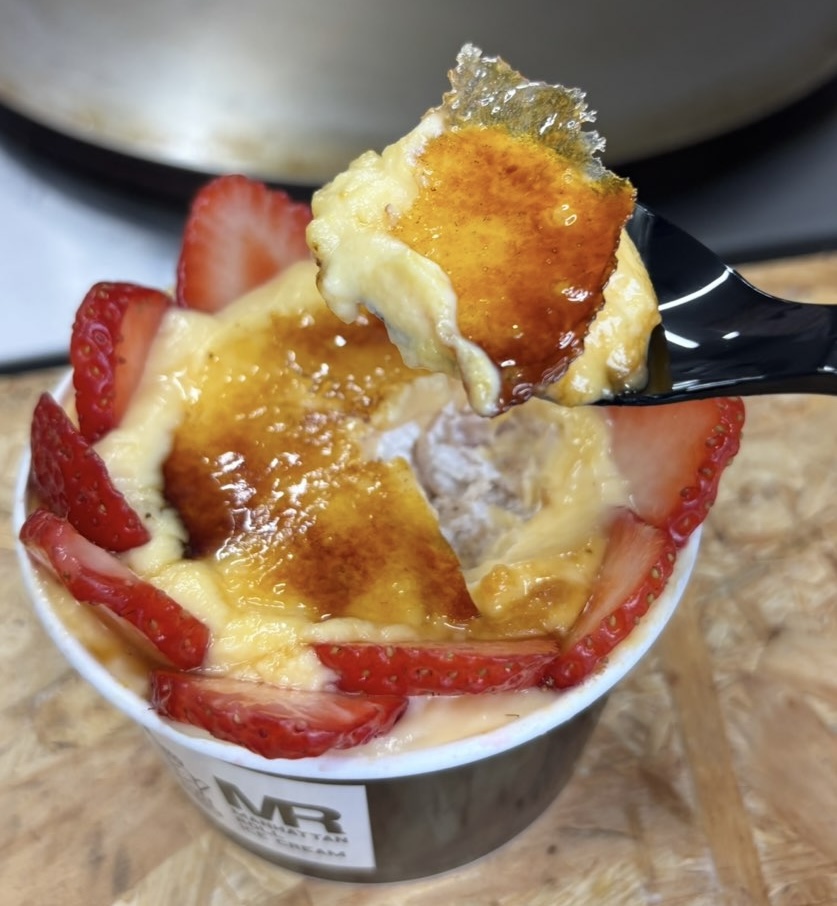 24スイーツショップ 岡崎矢作店　ストロベリーブリュレ