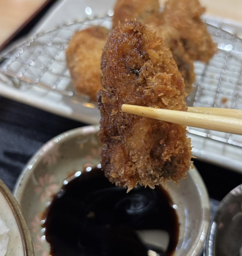 お食事処 兼市(豊田市) カキフライとソース