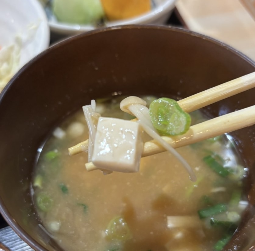 お食事処 兼市(豊田市) 味噌汁