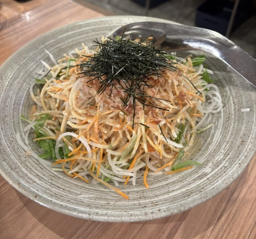焼肉ぜっと KITAMACHI 大根サラダ