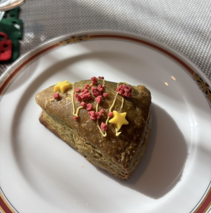 シーズナルキッチン ル・ボナール　抹茶スコーン