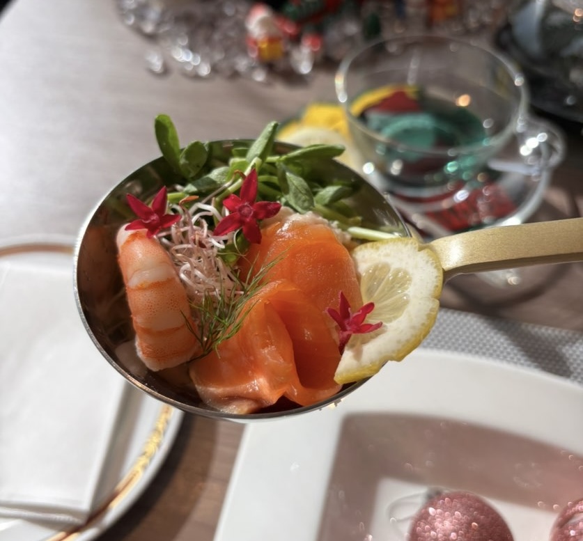 シーズナルキッチン ル・ボナール　サーモンに海老