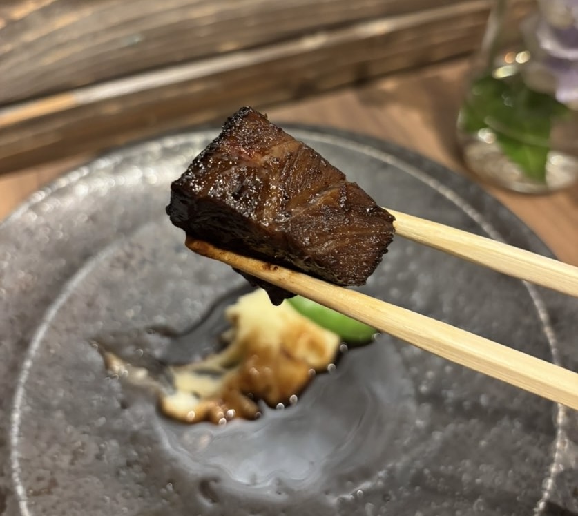 創作焼肉亭 にくよい(岡崎市) 牛ほほ肉の赤ワイン煮込み