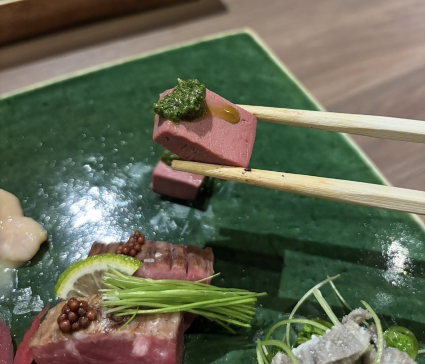 創作焼肉亭 にくよい(岡崎市) 牛レバー