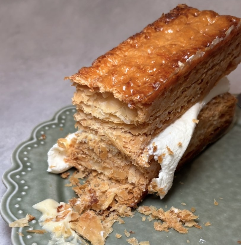 hd,/アッシュデコンマ（豊田市）　ミルフィーユの断面